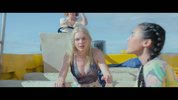 鲨齿险滩 Something in the Water (2024)      4k 内封简繁